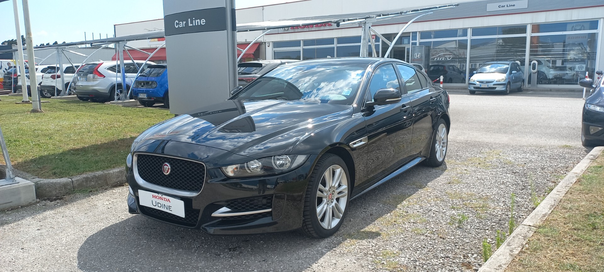 Jaguar XE 2.0 D Turbo 180 CV AWD aut. R-Sport