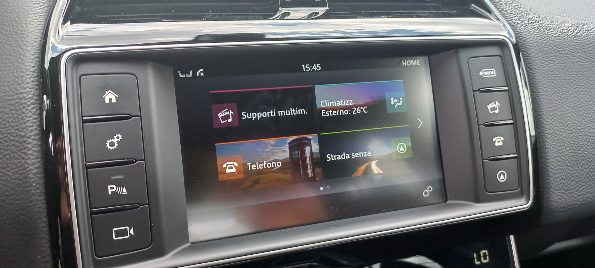 Jaguar XE 2.0 D Turbo 180 CV AWD aut. R-Sport