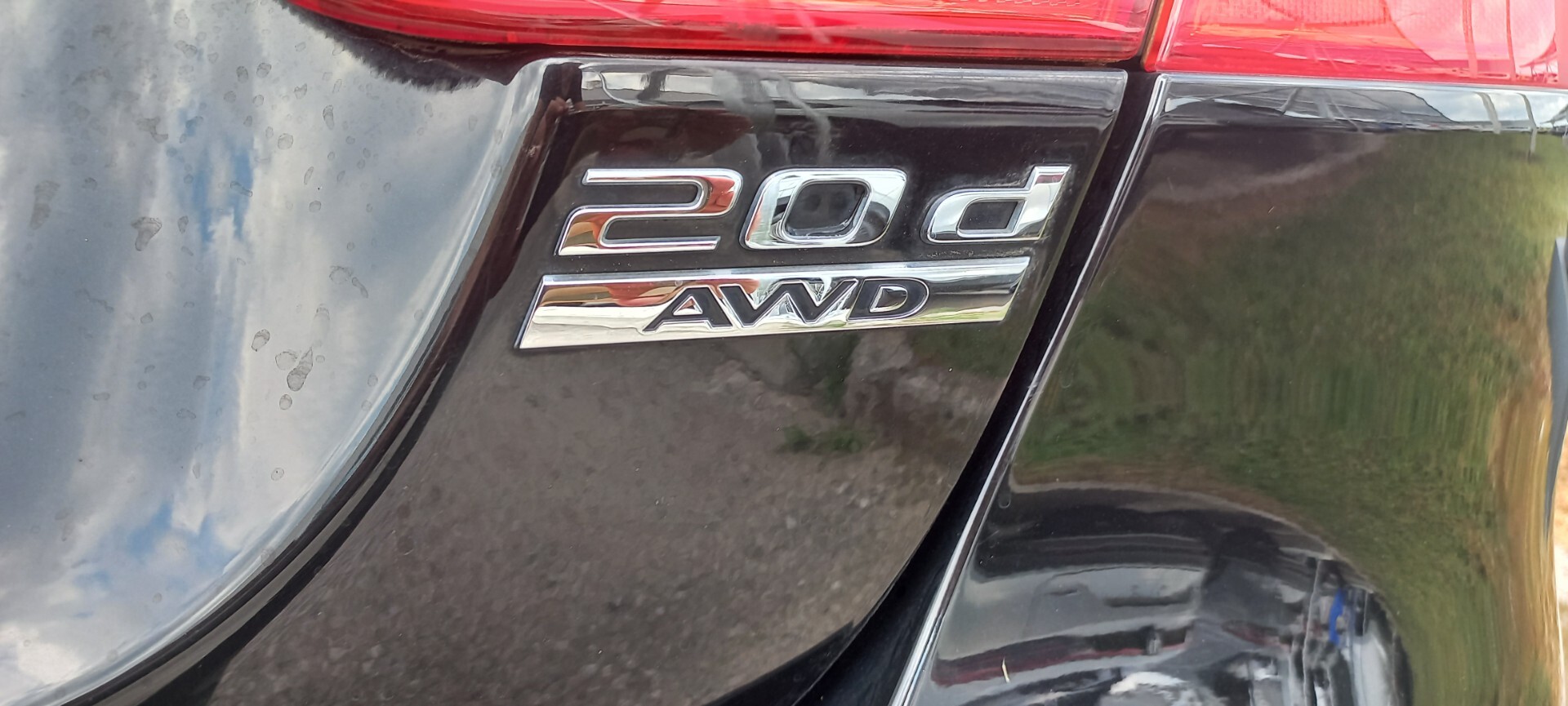 Jaguar XE 2.0 D Turbo 180 CV AWD aut. R-Sport