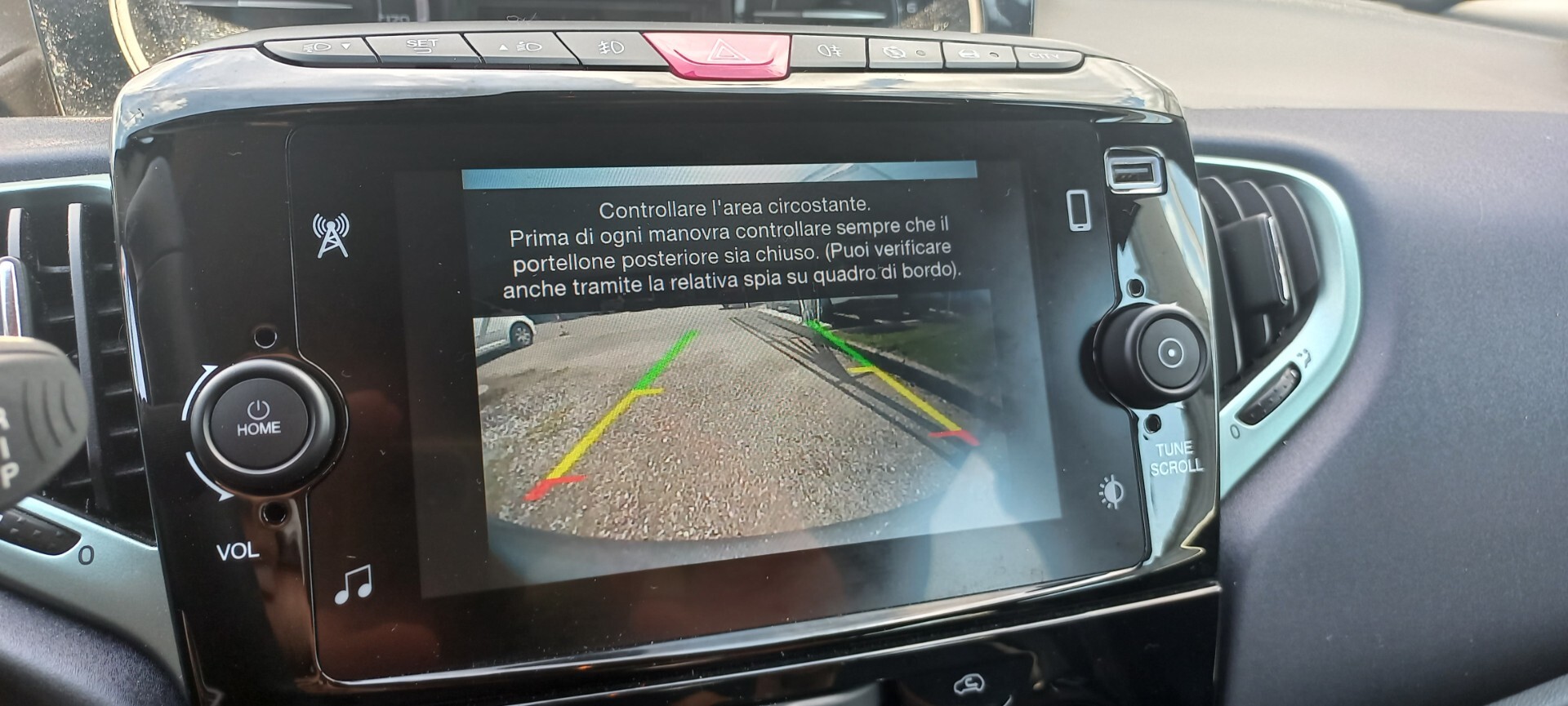 Lancia Ypsilon 1.0 FireFly 5 porte S&S Hybrid Gold