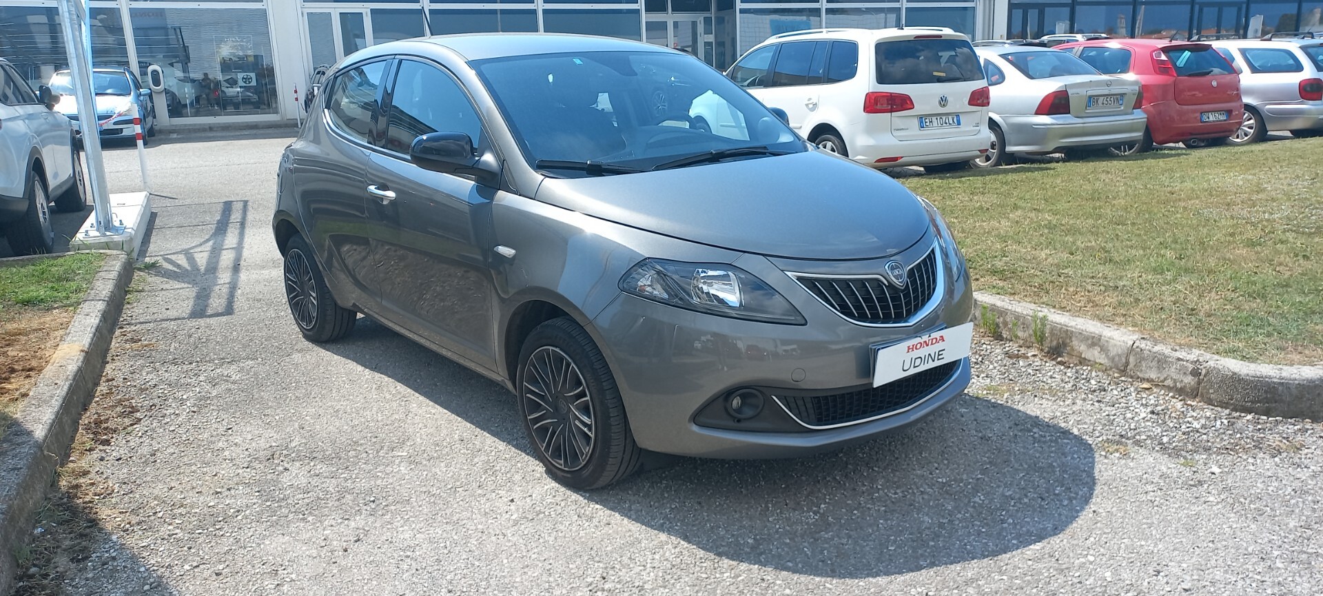 Lancia Ypsilon 1.0 FireFly 5 porte S&S Hybrid Gold
