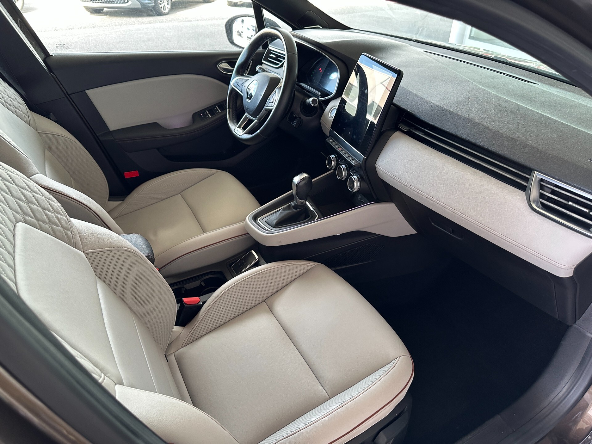 Renault Clio TCe 130 CV EDC FAP 5 porte Initiale Paris