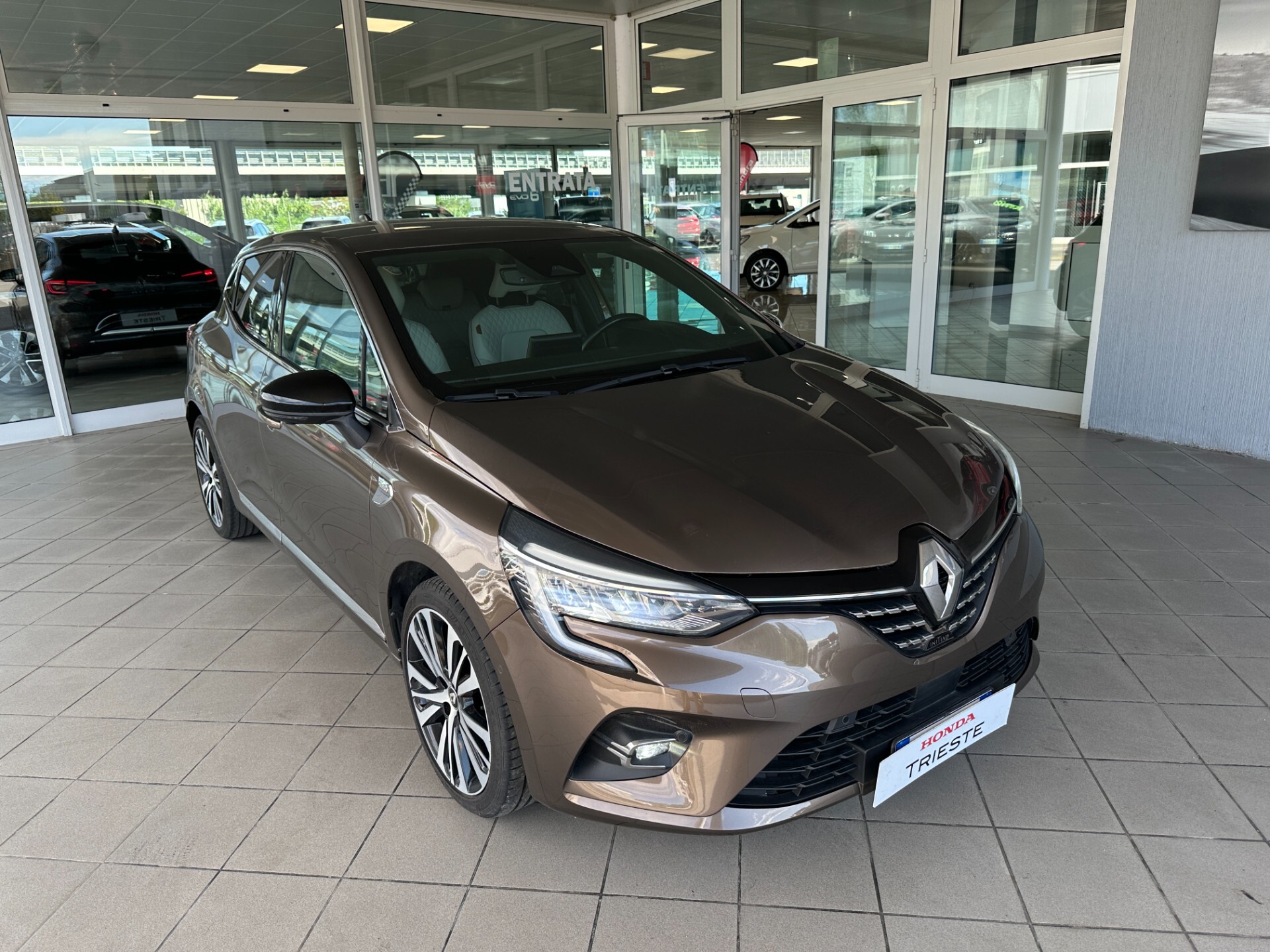Renault Clio TCe 130 CV EDC FAP 5 porte Initiale Paris