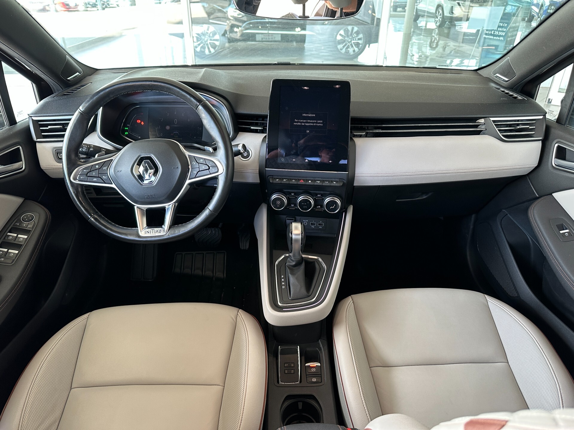 Renault Clio TCe 130 CV EDC FAP 5 porte Initiale Paris