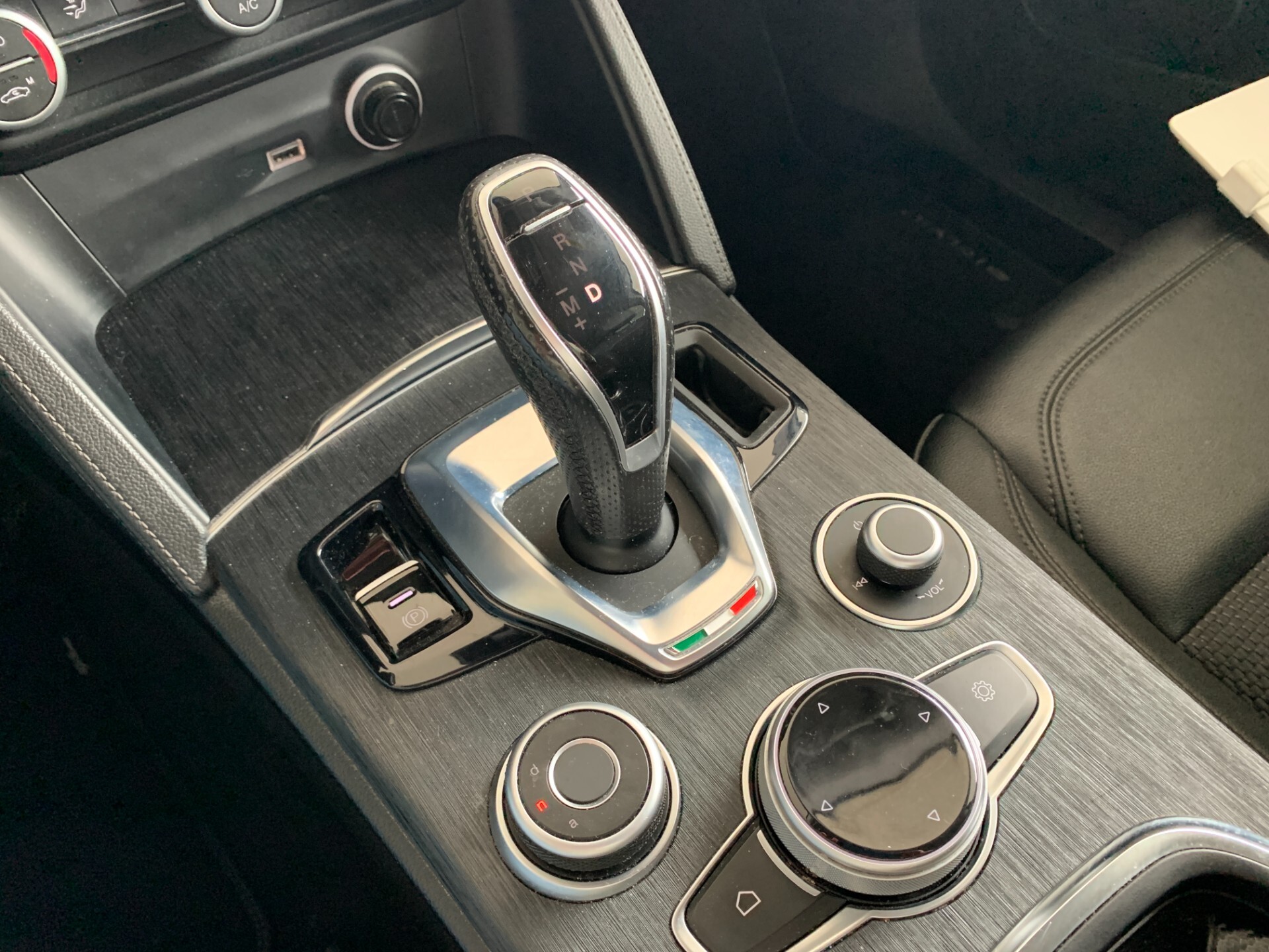 Alfa Romeo Stelvio 2.2 Turbodiesel 190 CV AT8 RWD Executive